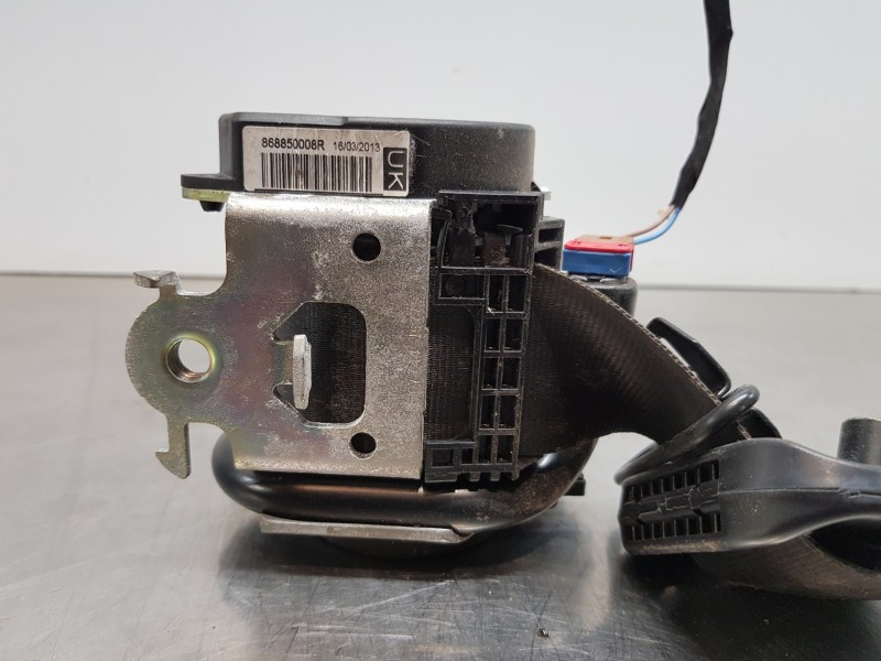 Recambio de cinturon seguridad delantero izquierdo para renault megane iii berlina 5 p gt line referencia OEM IAM 868850008R  