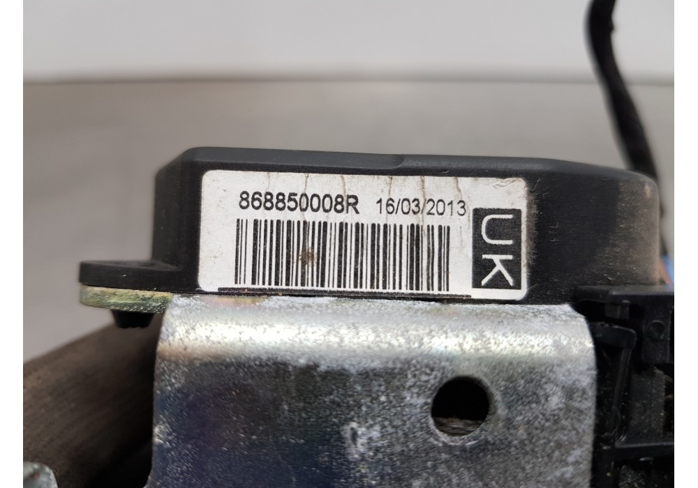 Recambio de cinturon seguridad delantero izquierdo para renault megane iii berlina 5 p gt line referencia OEM IAM 868850008R  
