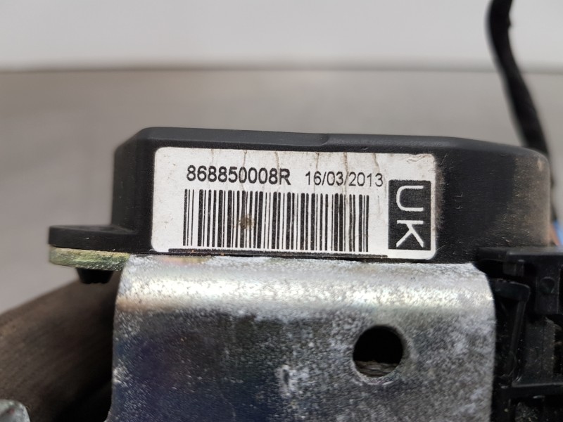 Recambio de cinturon seguridad delantero izquierdo para renault megane iii berlina 5 p gt line referencia OEM IAM 868850008R  