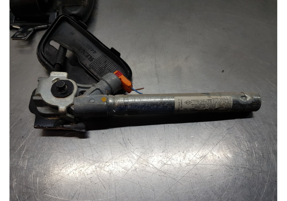Recambio de cinturon seguridad delantero izquierdo para renault megane iii berlina 5 p gt line referencia OEM IAM 868850008R  