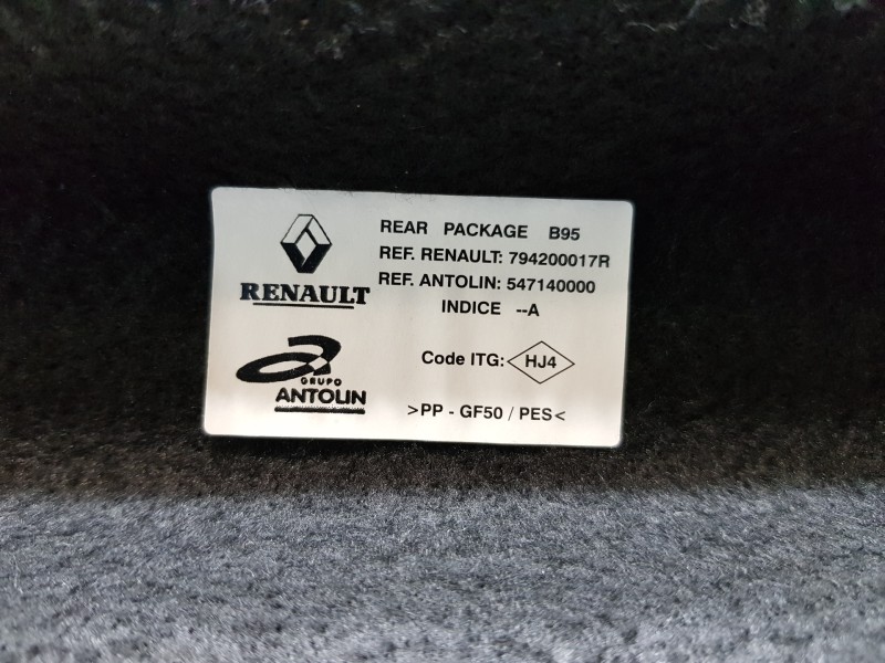 Recambio de bandeja trasera para renault megane iii berlina 5 p gt line referencia OEM IAM 794200017R  