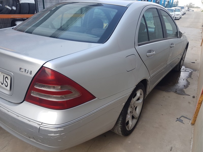 mercedes clase c (w203) berlina del año 2001 mercedes clase c (w203) berlina del año 2001