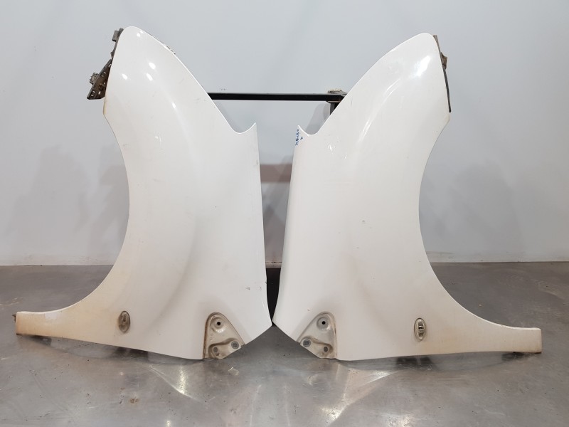 Recambio de morro completo para peugeot partner kasten active referencia OEM IAM 7401PT  