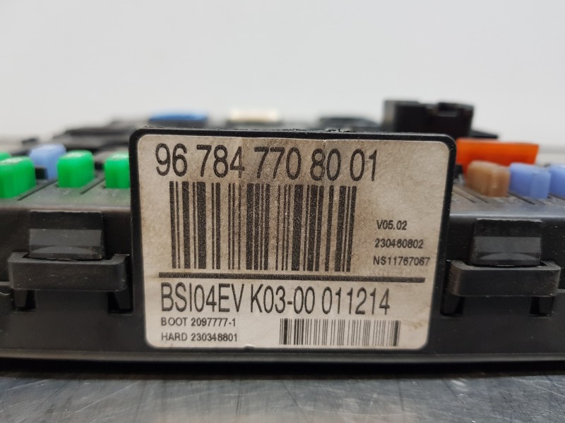 Recambio de caja reles / fusibles para peugeot partner kasten active referencia OEM IAM 9678477080 BSIK03 230460802