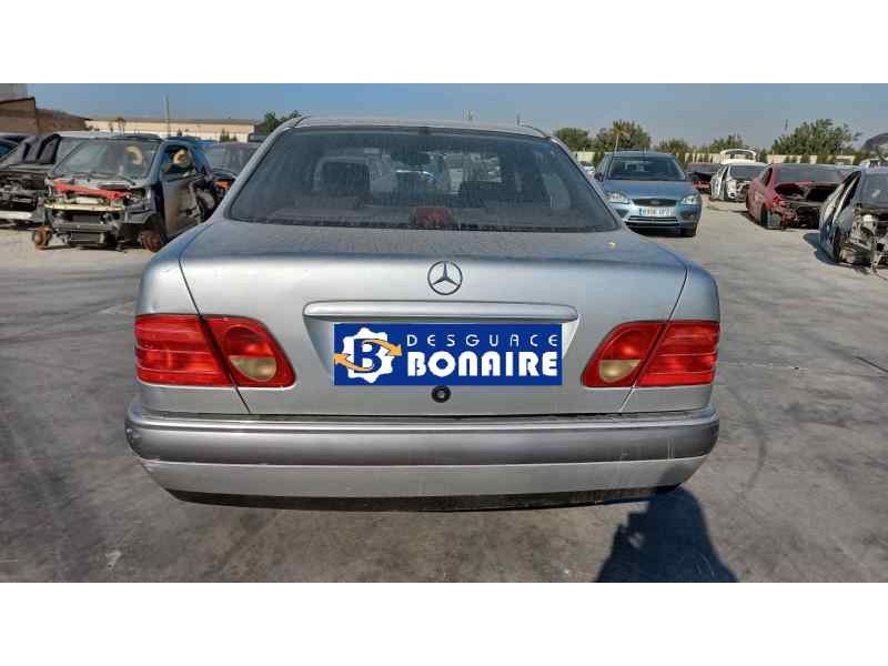 mercedes clase e (w210) berlina diesel del año 2000