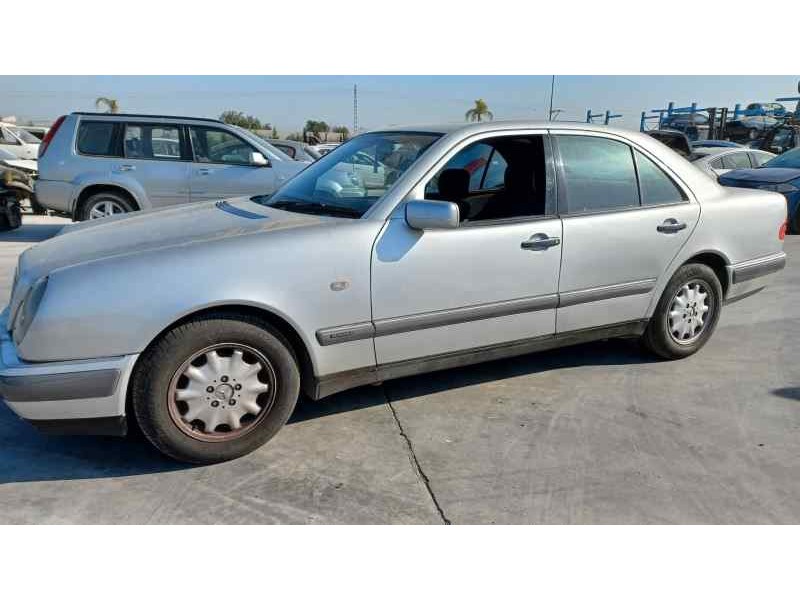 mercedes clase e (w210) berlina diesel del año 2000