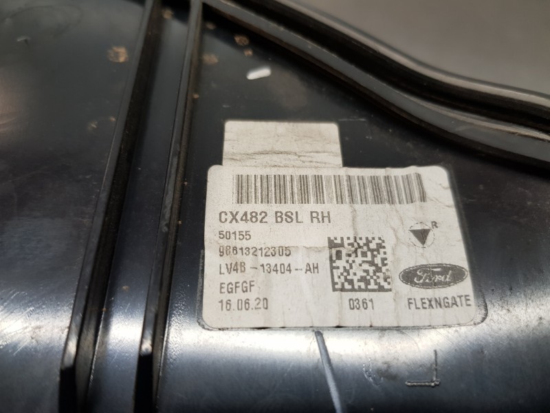 Recambio de piloto trasero derecho para ford kuga ecoblue referencia OEM IAM 2696784 LV4B13404BF LV4B13404AH