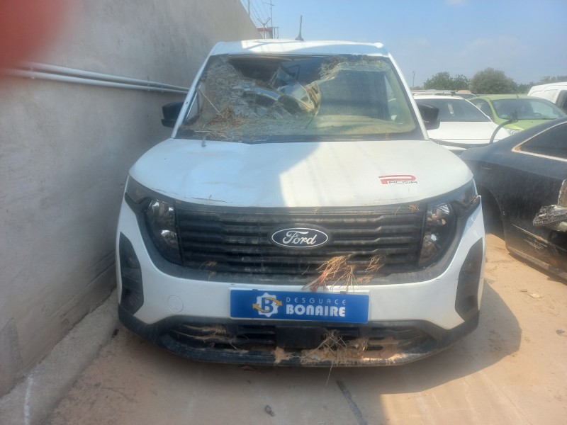 ford transit courier del año 2023