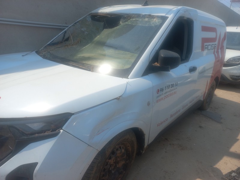 ford transit courier del año 2023