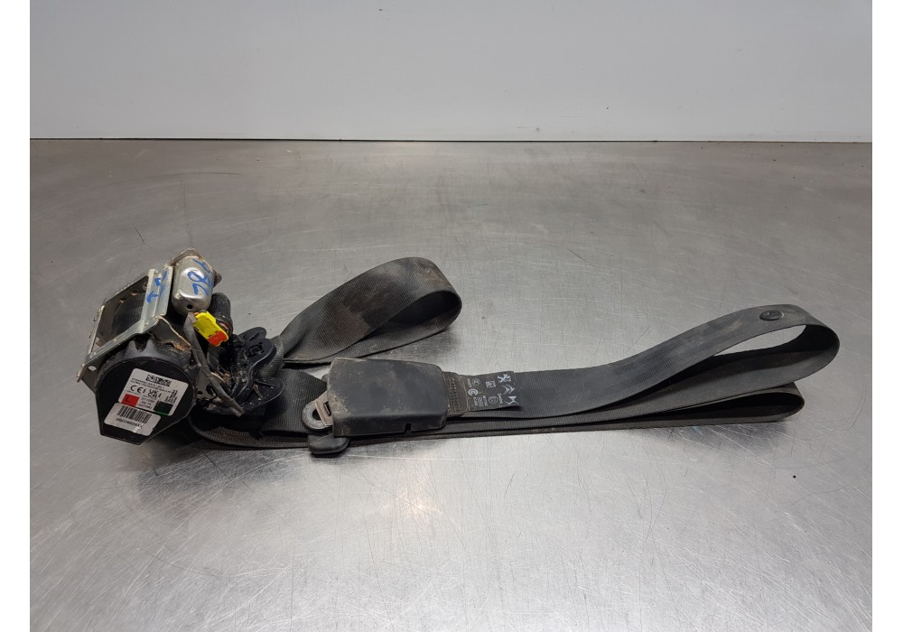 Recambio de cinturon seguridad delantero izquierdo para opel corsa f elegance referencia OEM IAM 98208526XX 640646500C 