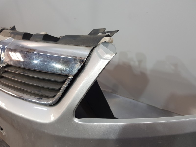 Recambio de paragolpes delantero para opel zafira b essentia referencia OEM IAM 13124959  