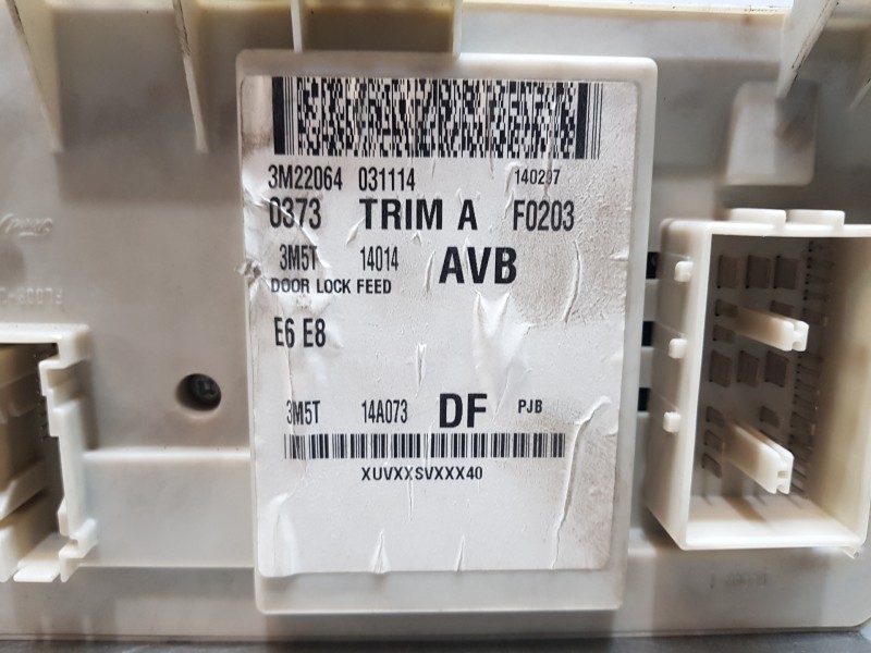 Recambio de caja reles / fusibles para ford focus c-max (cap) trend referencia OEM IAM 3M5T14A073DF  