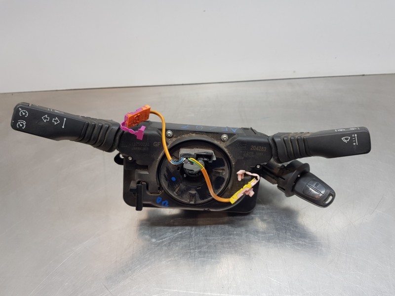 Recambio de mando multifuncion para opel zafira b essentia referencia OEM IAM 13250224  