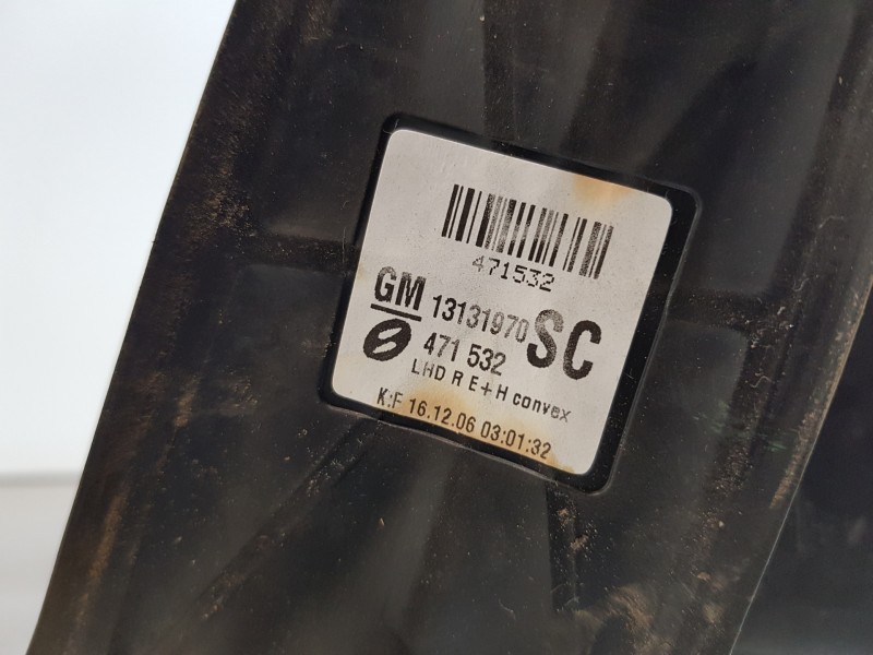 Recambio de retrovisor derecho para opel zafira b essentia referencia OEM IAM 13253340 13131970 