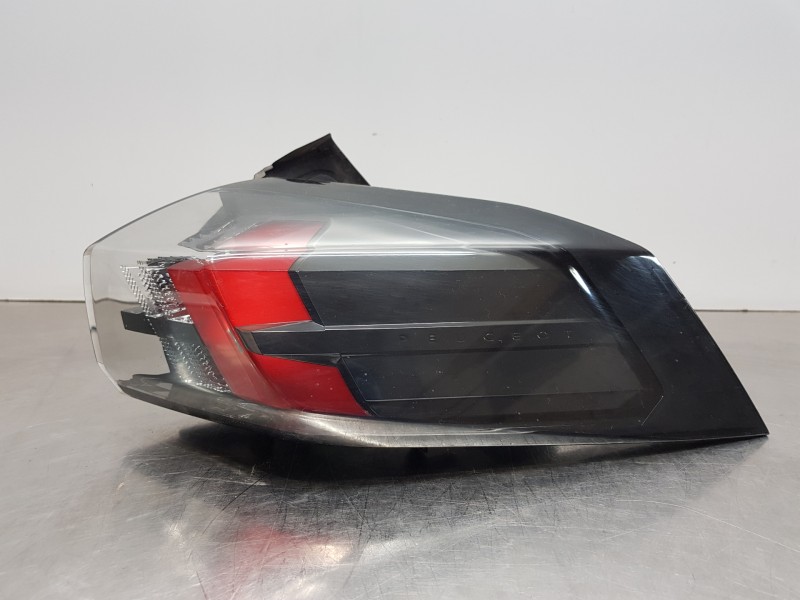 Recambio de piloto trasero derecho para peugeot 2008 (p2) allure puretech referencia OEM IAM 9838190480  