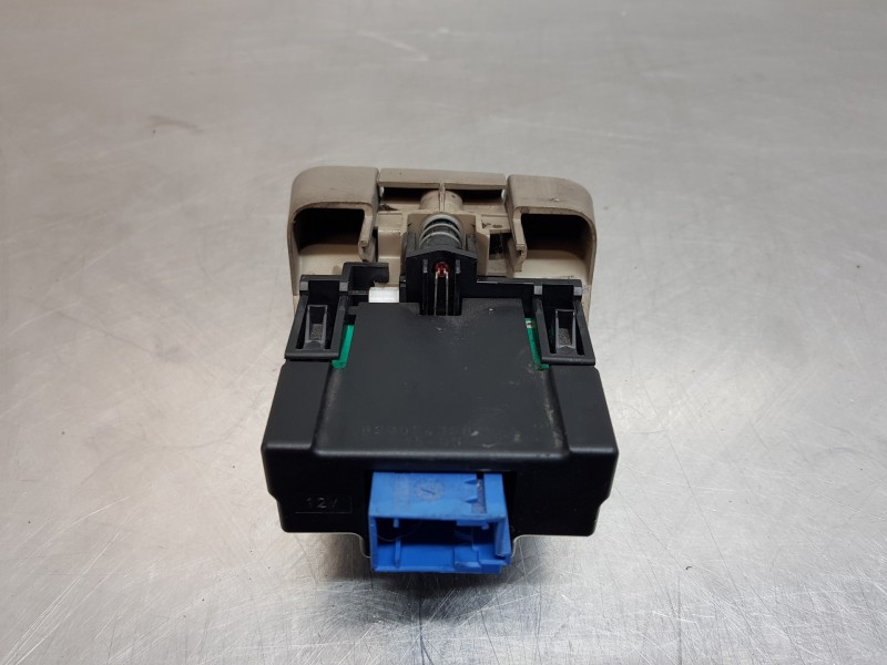 Recambio de freno de mano electrico para renault scenic ii authentique referencia OEM IAM 8200243681  