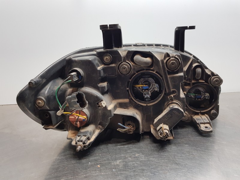 Recambio de faro izquierdo para ssangyong rodius premium referencia OEM IAM 8310121305  