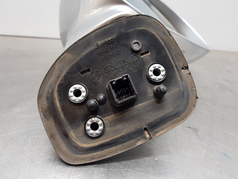 Recambio de retrovisor derecho para ssangyong rodius premium referencia OEM IAM 7892121121SAF  