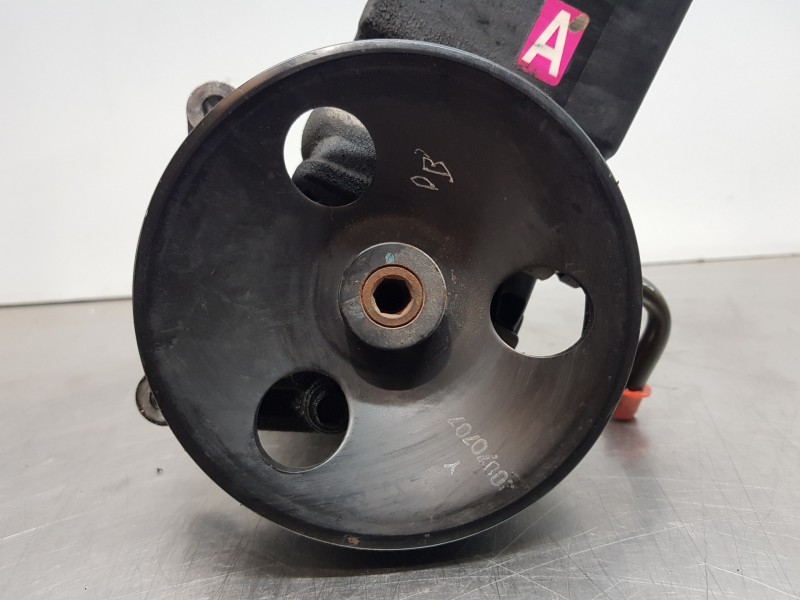 Recambio de bomba direccion para ssangyong rodius premium referencia OEM IAM 6654602580  