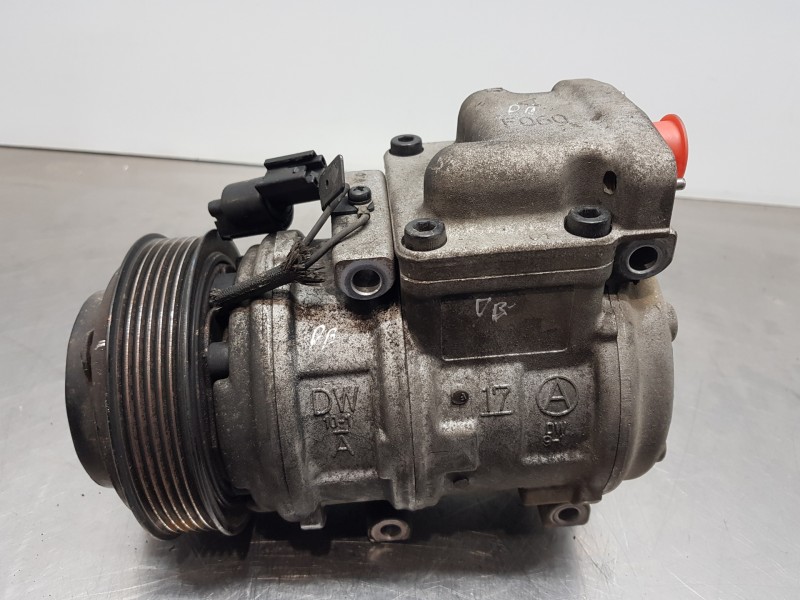 Recambio de compresor aire acondicionado para ssangyong rodius premium referencia OEM IAM 180500390A  