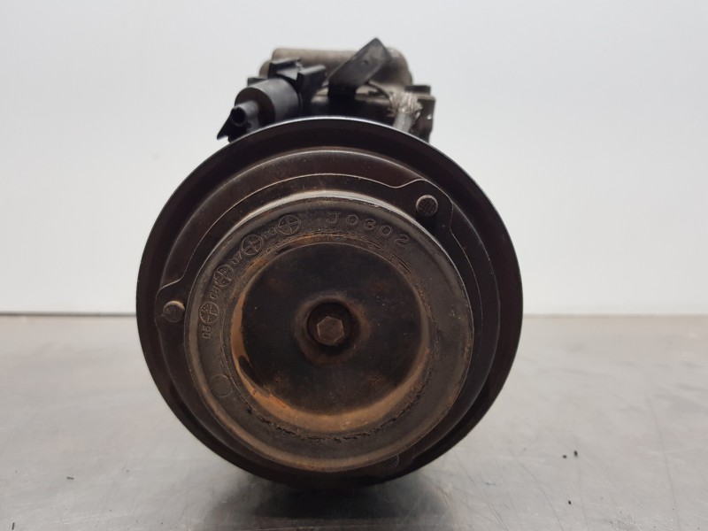 Recambio de compresor aire acondicionado para ssangyong rodius premium referencia OEM IAM 180500390A  