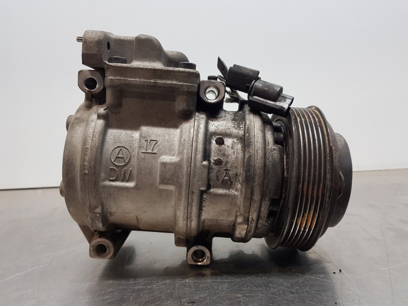 Recambio de compresor aire acondicionado para ssangyong rodius premium referencia OEM IAM 180500390A  