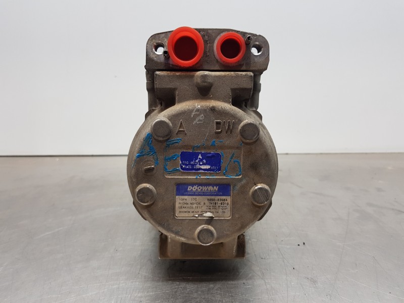 Recambio de compresor aire acondicionado para ssangyong rodius premium referencia OEM IAM 180500390A  