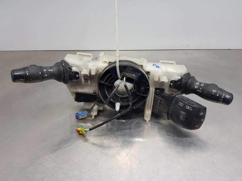 Recambio de mando multifuncion para renault megane iii berlina 5 p authentique referencia OEM IAM 255670019R  