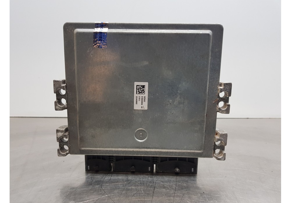 Recambio de centralita motor uce para renault megane iii berlina 5 p authentique referencia OEM IAM 237100777R 237100033R S18006
