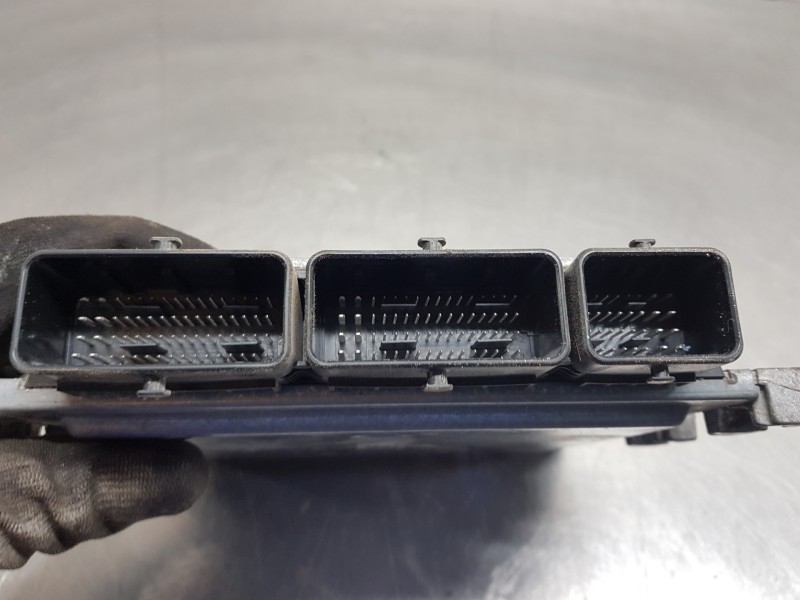 Recambio de centralita motor uce para renault megane iii berlina 5 p authentique referencia OEM IAM 237100777R 237100033R S18006