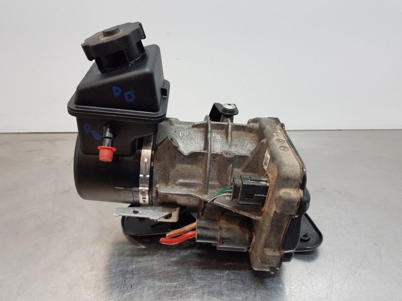 Recambio de bomba direccion para mercedes clase m (w164) 4matic referencia OEM IAM A1644601780  