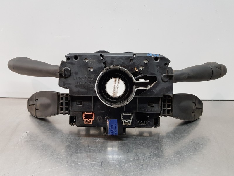 Recambio de mando multifuncion para peugeot partner kasten active referencia OEM IAM 98062248XT  