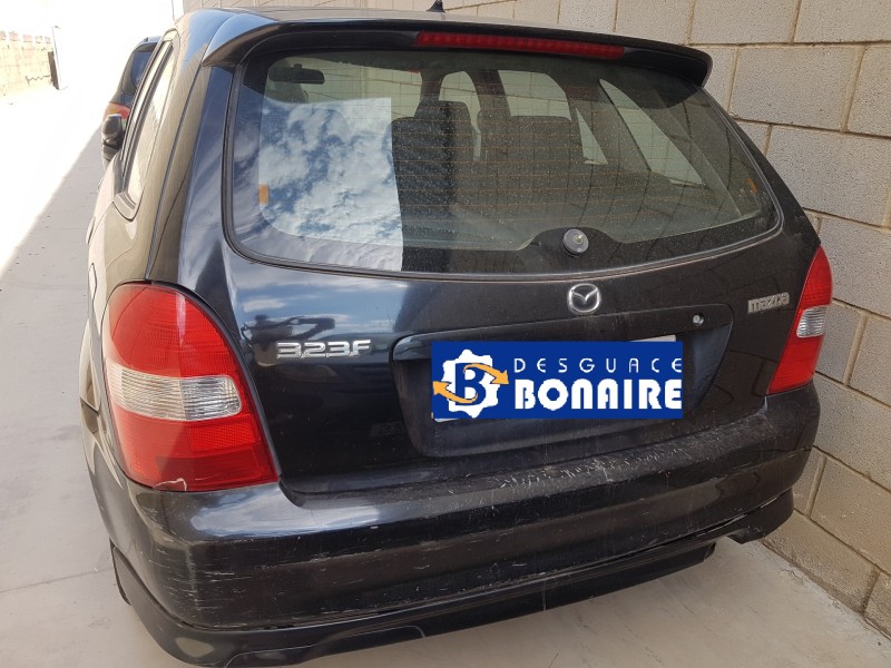 mazda 323 berl. f/s (bj) del año 2001