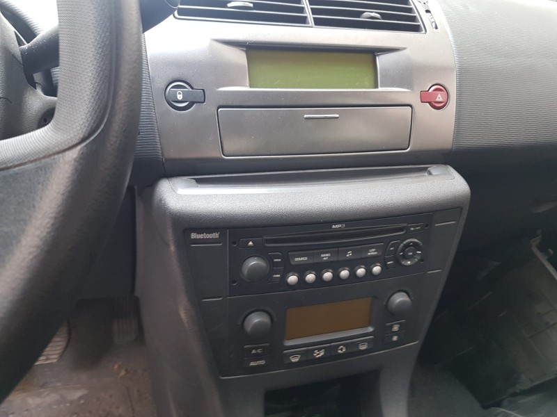 citroen c4 berlina del año 2009