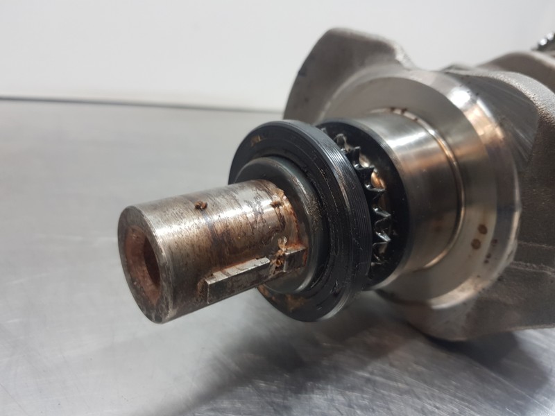 Recambio de cigueñal para citroen ds 7 crossback referencia OEM IAM 9678028780  