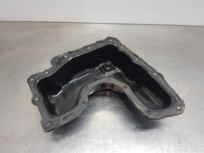 Recambio de carter para citroen c4 picasso puretech referencia OEM IAM 9819044080  