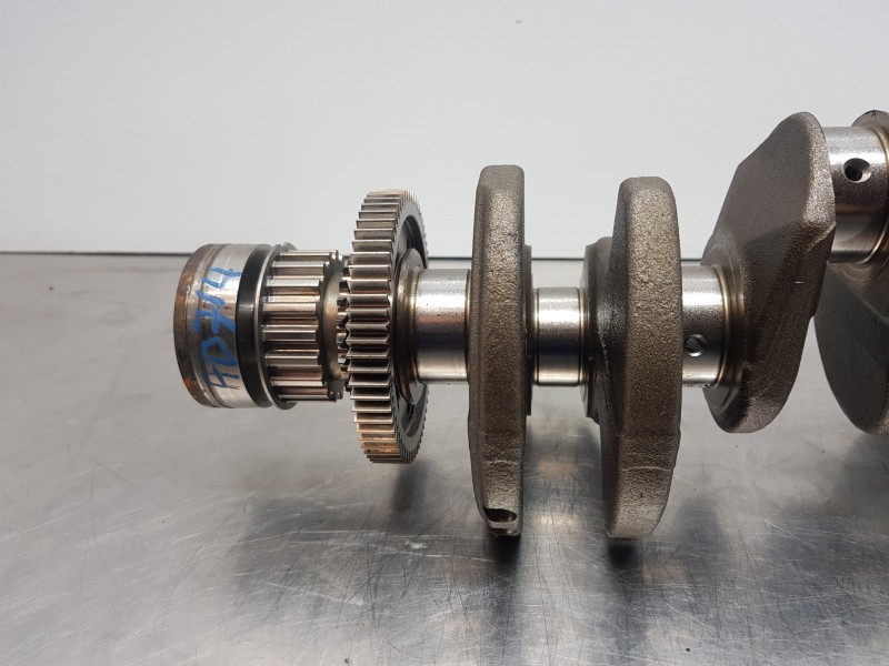 Recambio de cigueñal para citroen c4 picasso puretech referencia OEM IAM 1610812580  