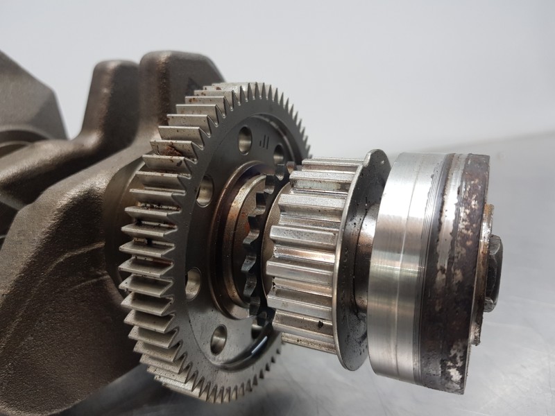 Recambio de cigueñal para citroen c4 picasso puretech referencia OEM IAM 1610812580  