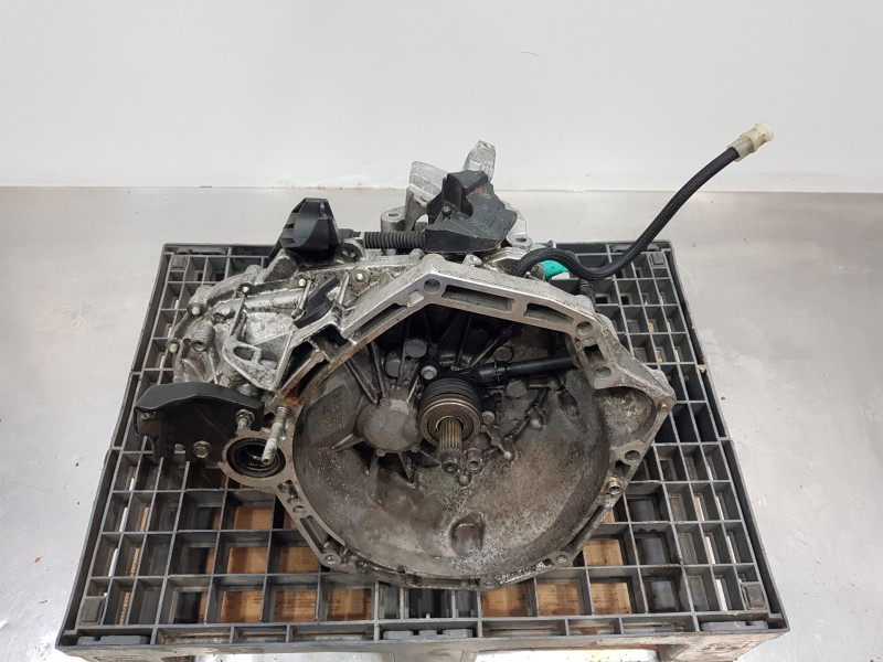 Recambio de caja cambios para renault megane iii berlina 5 p authentique referencia OEM IAM 8201184199 TL4045 320106030R