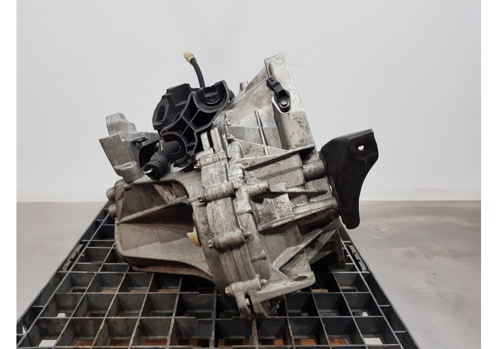 Recambio de caja cambios para renault megane iii berlina 5 p authentique referencia OEM IAM 8201184199 TL4045 320106030R