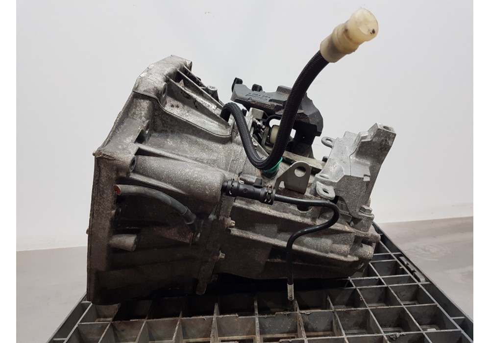 Recambio de caja cambios para renault megane iii berlina 5 p authentique referencia OEM IAM 8201184199 TL4045 320106030R