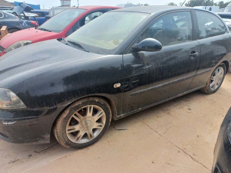seat ibiza (6l1) del año 2001
