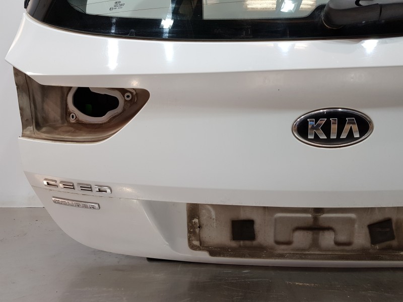 Recambio de porton trasero para kia ceed sportswagon concept referencia OEM IAM 73700J7200  