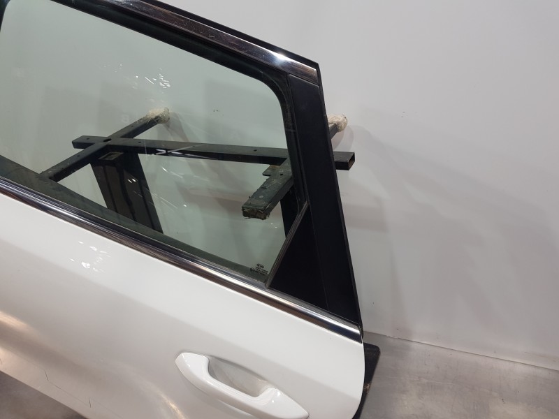 Recambio de puerta trasera izquierda para kia ceed sportswagon concept referencia OEM IAM 77003J7200  