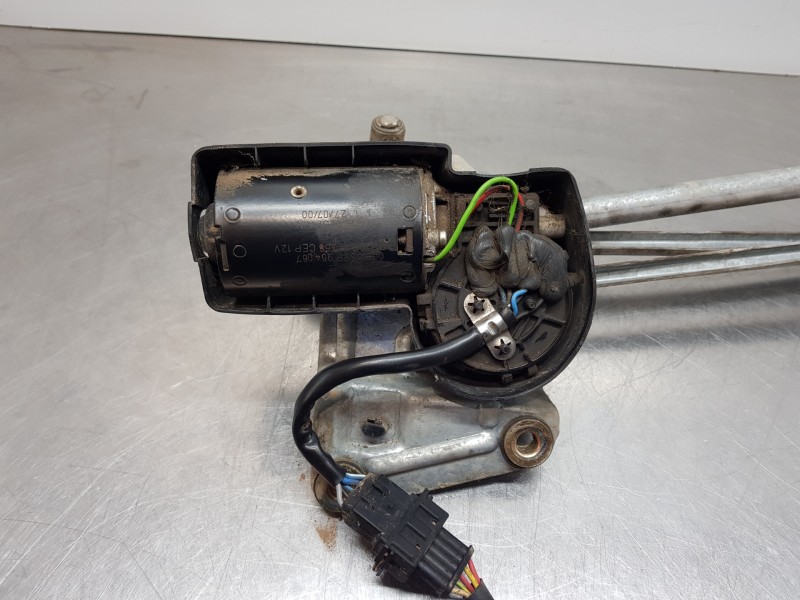 Recambio de motor limpia delantero para peugeot 306 break boulevard referencia OEM IAM 640592 0390241366 640589