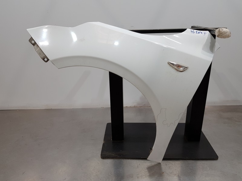 Recambio de aleta delantera izquierda para kia ceed sportswagon concept referencia OEM IAM 66311J7010  