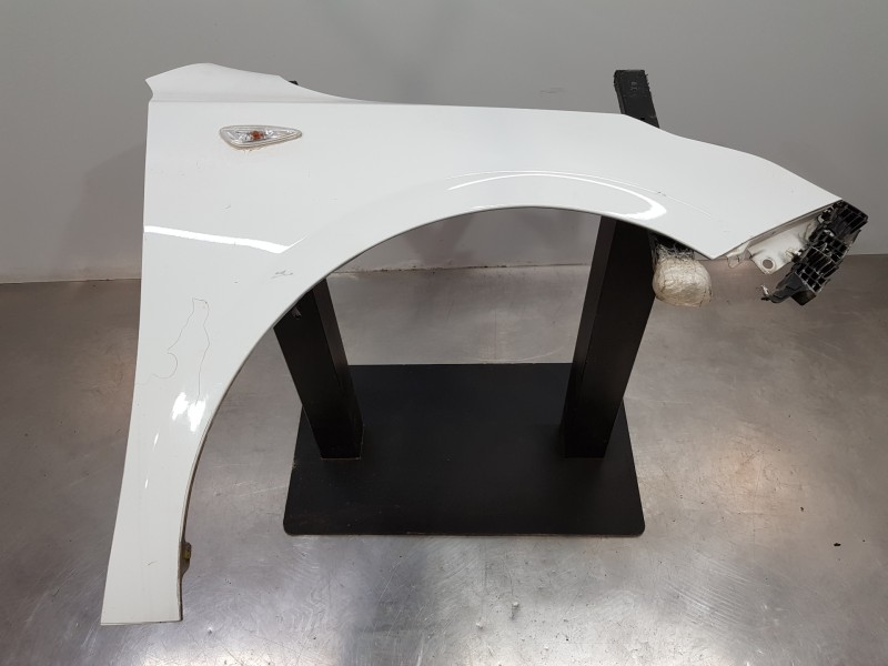 Recambio de aleta delantera derecha para kia ceed sportswagon concept referencia OEM IAM 66321J7010  