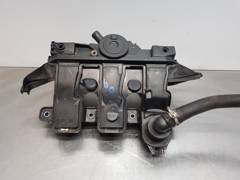 Recambio de tapa balancines para opel vivaro b kasten/combi furgón referencia OEM IAM 95523939  