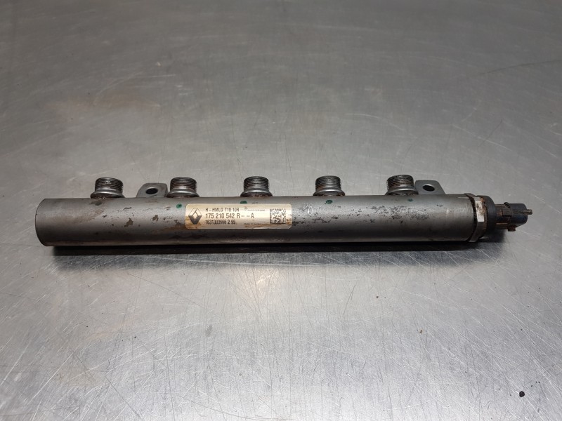 Recambio de rampa inyectora para opel vivaro b kasten/combi furgón referencia OEM IAM 175210542R 95519606 