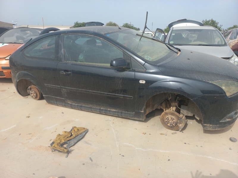 ford focus berlina (cap) del año 2004